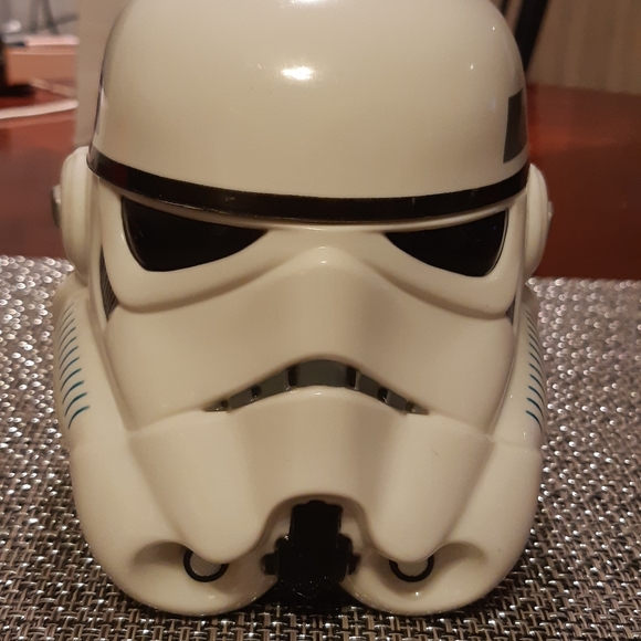 Zak Designs Star Wars Kids Lunch Container, Stormtrooper, 4" Long 3¾" Wide/ Lid, - Picture 11 of 14
